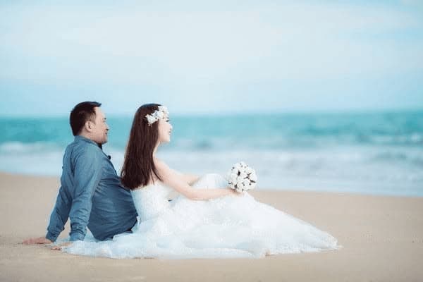 如何压缩ai大小不变，ai怎么压缩大小