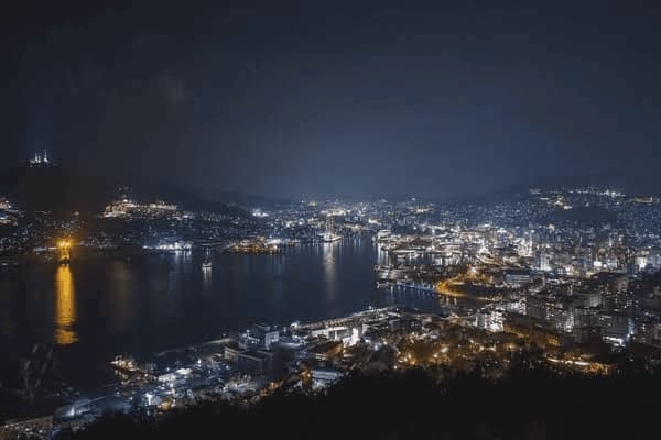ai绘画房间设计蓝色系，ai画房屋平面图